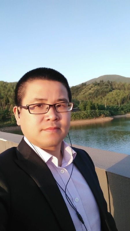 顾律师的第三张照片--宜兴中老年相亲网