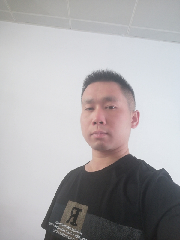 孤独的狼的第一张照片--宜兴中老年相亲网